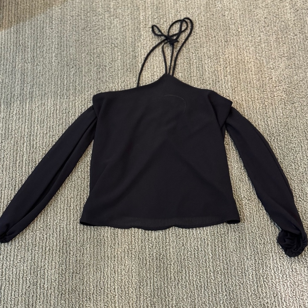 Aqua Off-The-Shoulder Black Top in SZ XS